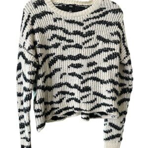 The Line by K Cozy Black & White Patterned Sweater size xs